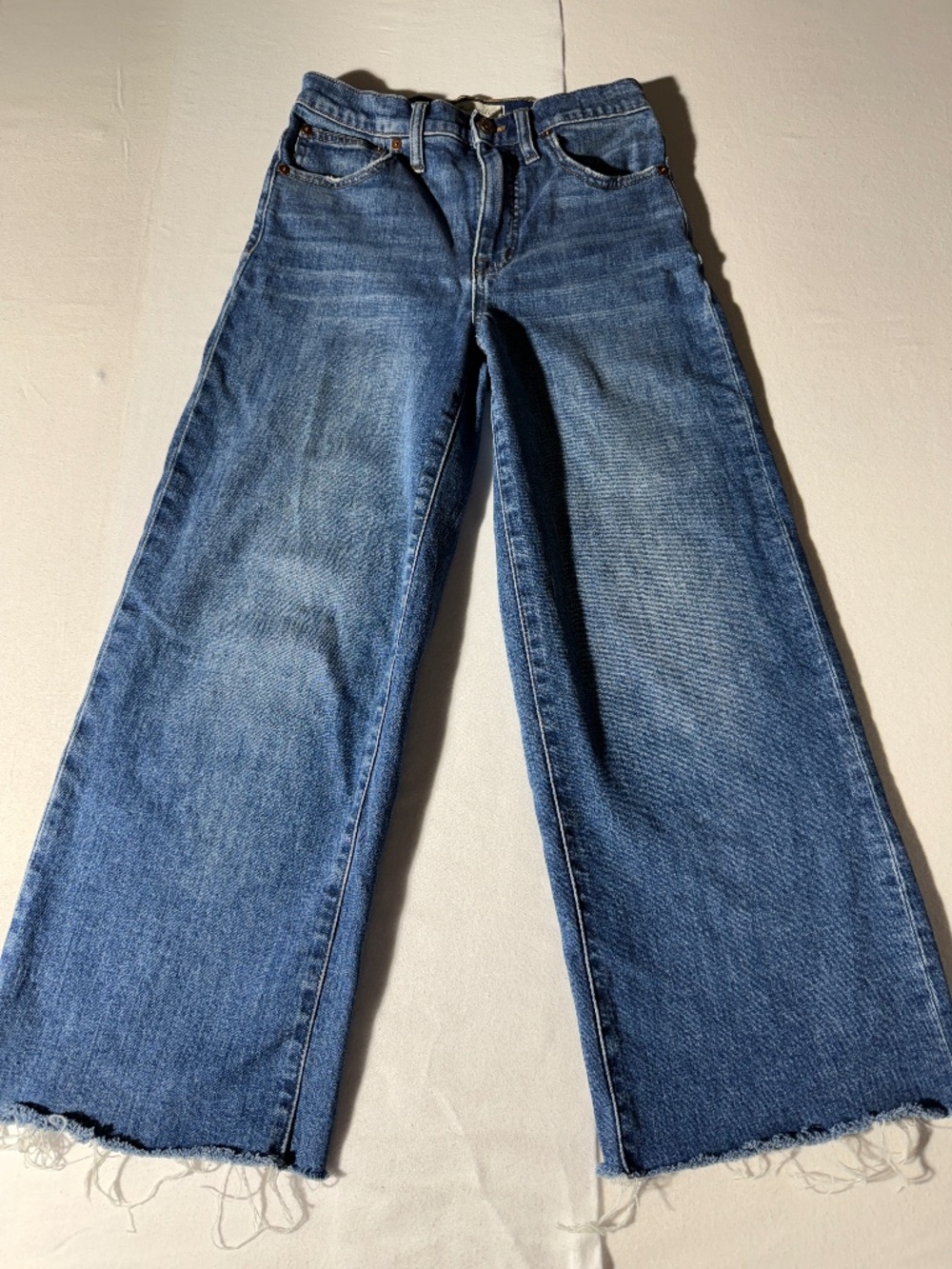 Madewell Wide-Leg Crop Jeans Medium Wash Raw Hem Size 24
